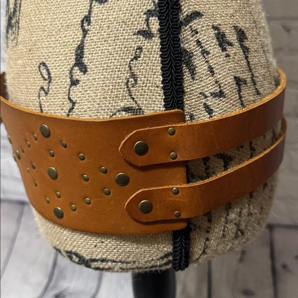 New Leather Candies Brown Double Buckle Belt L/XL - Picture 2 of 10